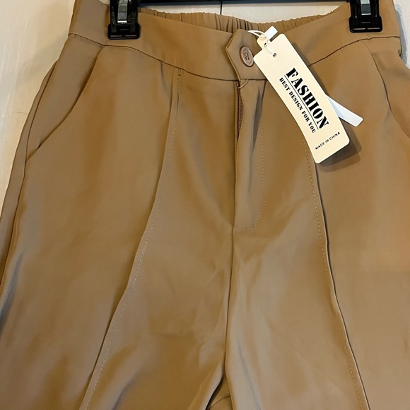 NWT silky/stretchy high waisted flare leg camel pants - Picture 4 of 5